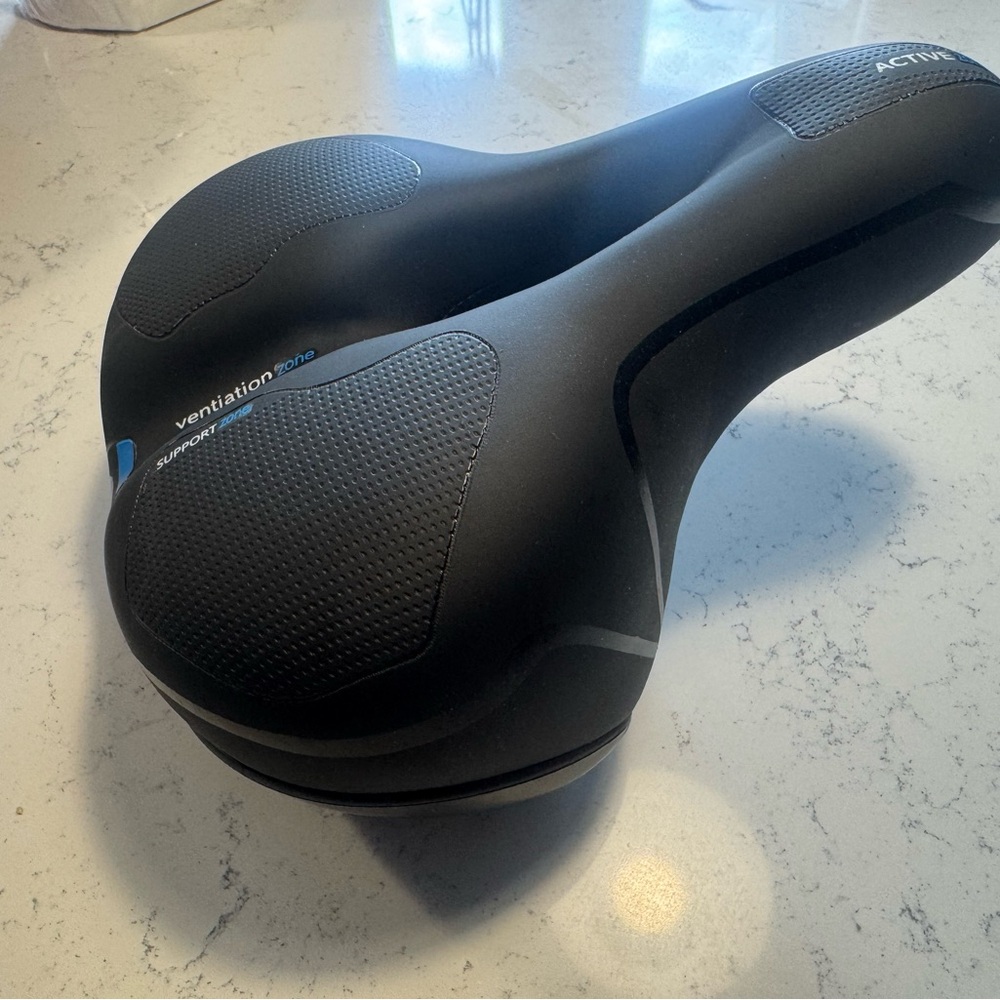 Black Bicycle Seat with Ventilation